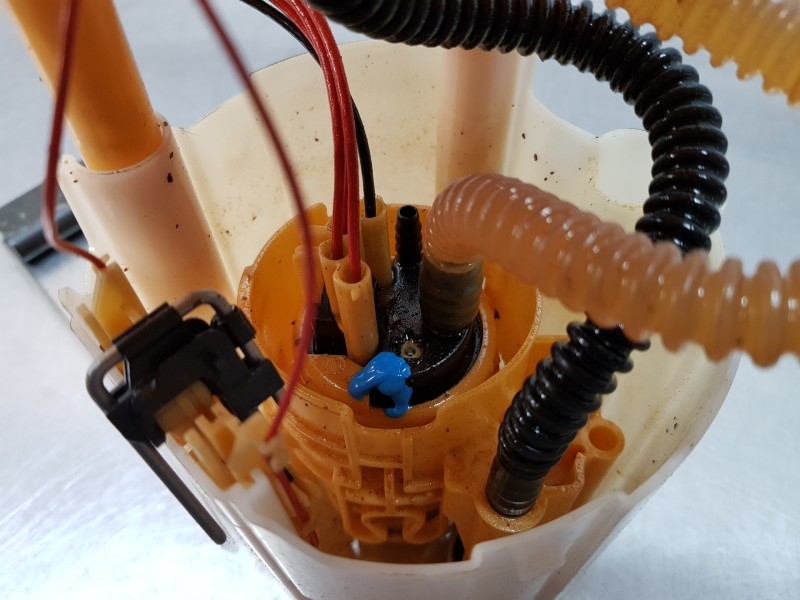 Recambio de aforador para mercedes sprinter iii furgón fwd 311 referencia OEM IAM A9104706300 0580203379 