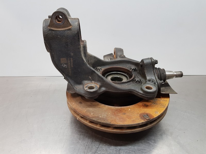 Recambio de mangueta delantera derecha para mercedes sprinter iii furgón fwd 311 referencia OEM IAM A9103322300 A9109810000 