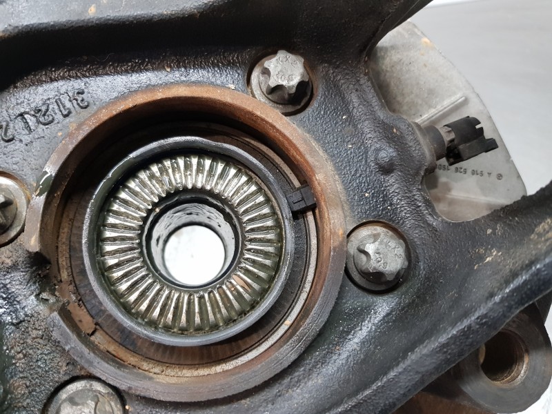 Recambio de mangueta delantera izquierda para mercedes sprinter iii furgón fwd 311 referencia OEM IAM A9103322200 A9109810000 