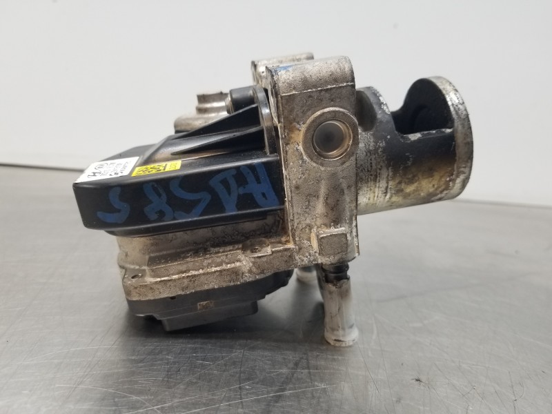 Recambio de valvula egr para hyundai tucson tecno sky referencia OEM IAM 283102U700  