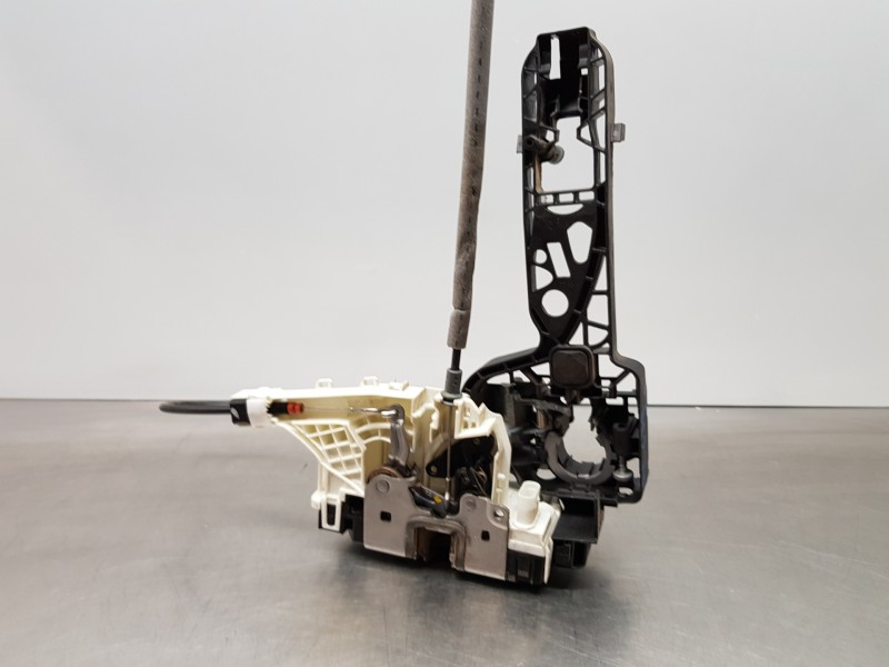 Recambio de cerradura puerta delantera derecha para mercedes sprinter iii furgón fwd 311 referencia OEM IAM A9077200300  