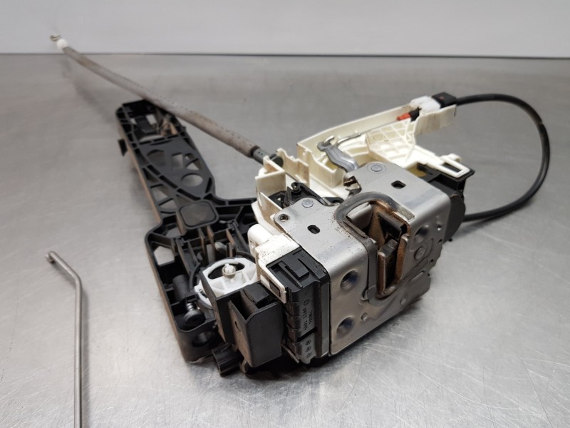 Recambio de cerradura puerta delantera izquierda para mercedes sprinter iii furgón fwd 311 referencia OEM IAM A9077200000 A20400