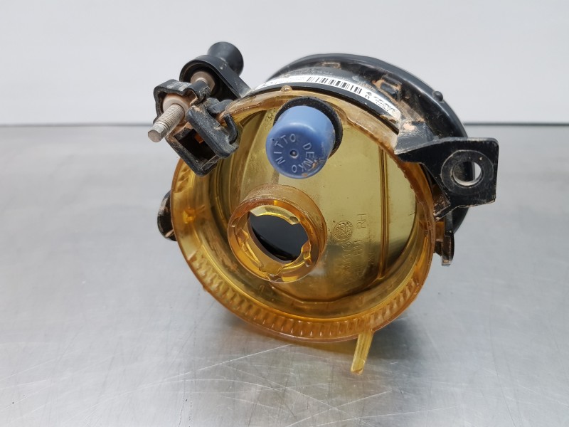 Recambio de faro antiniebla derecho para mercedes sprinter iii furgón fwd 311 referencia OEM IAM A9109062600  