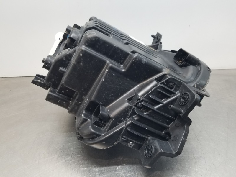 Recambio de faro izquierdo para hyundai tucson tecno sky referencia OEM IAM 92101N7100  