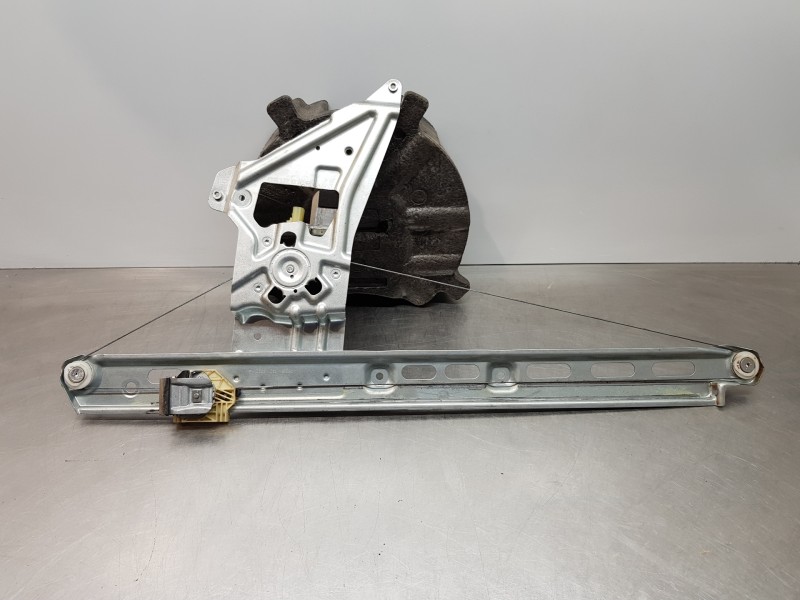 Recambio de elevalunas delantero derecho para mercedes sprinter iii furgón fwd 311 referencia OEM IAM A9107201100  