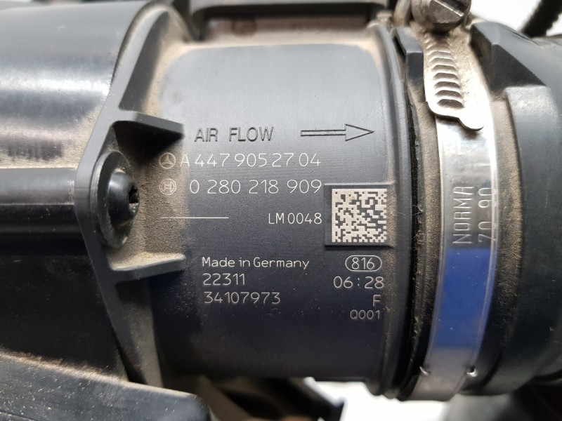 Recambio de filtro aire para mercedes sprinter iii furgón fwd 311 referencia OEM IAM A9105283300 A4479052704 0280218909