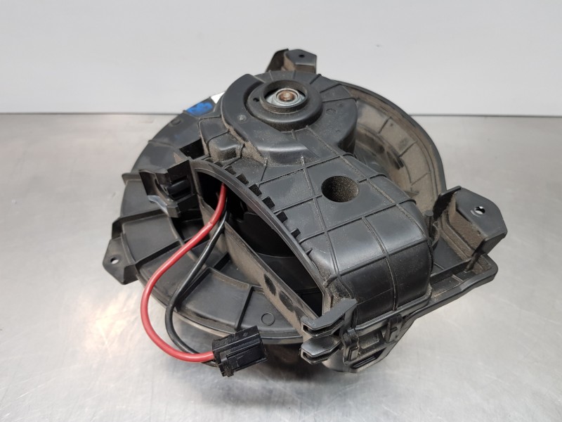 Recambio de motor calefaccion para mercedes sprinter iii furgón fwd 311 referencia OEM IAM A0008307902  