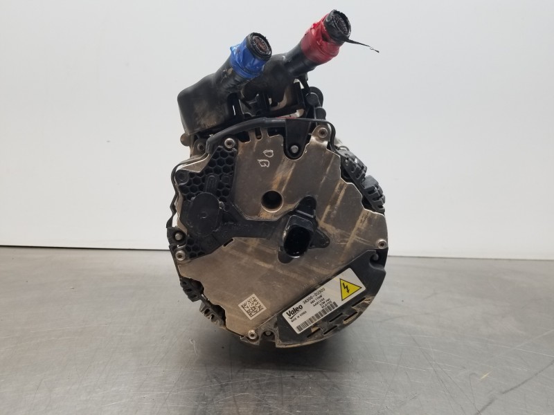 Recambio de alternador para hyundai tucson tecno sky referencia OEM IAM 363002U300  