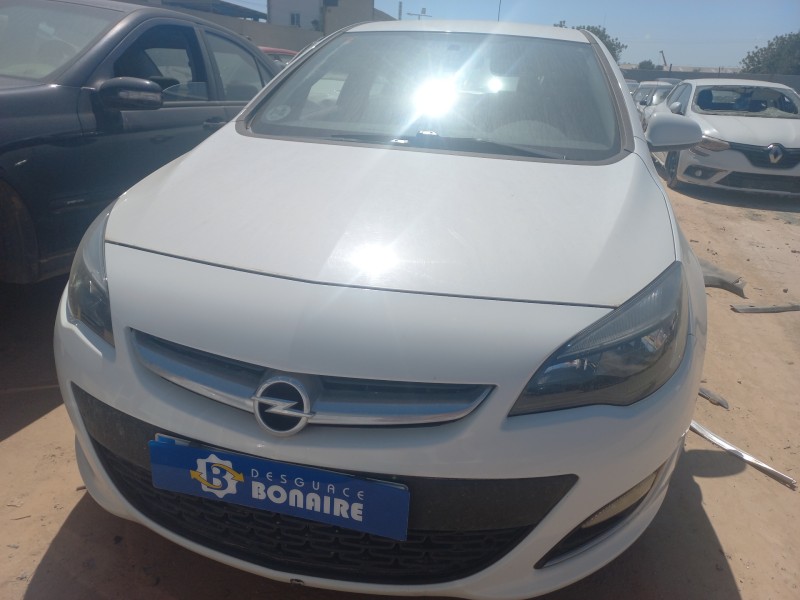 opel astra j lim. del año 2013