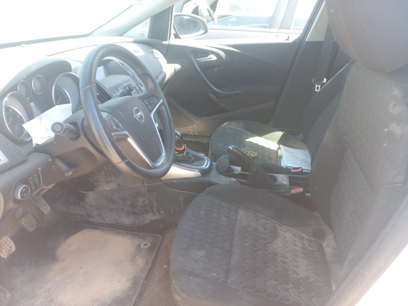 opel astra j lim. del año 2013