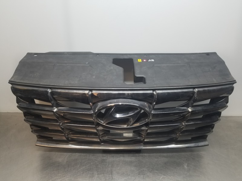 Recambio de rejilla delantera para hyundai tucson tecno sky referencia OEM IAM 86350N7100 86390N7000 