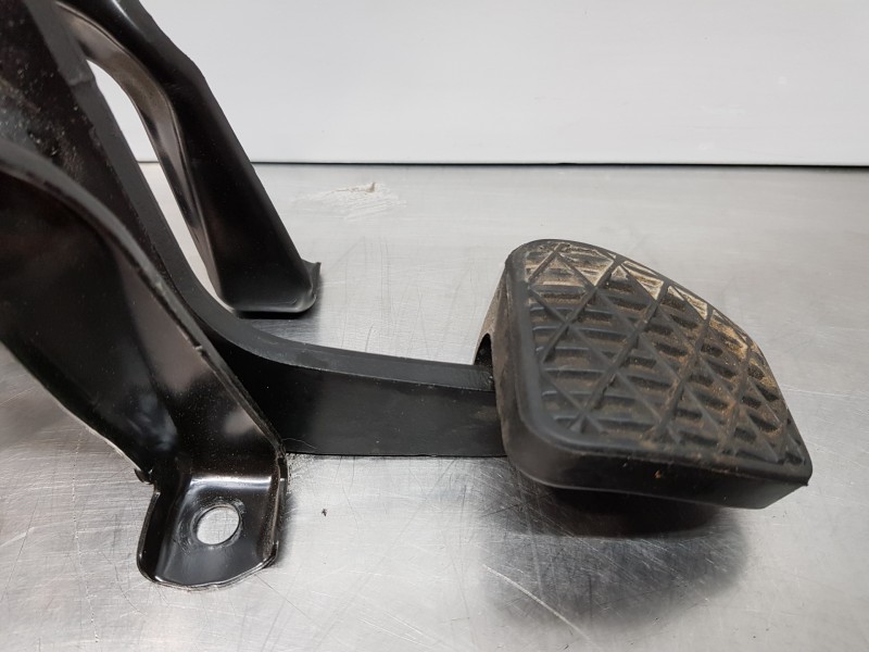 Recambio de pedal freno para mercedes sprinter iii furgón fwd 311 referencia OEM IAM A9102902300  