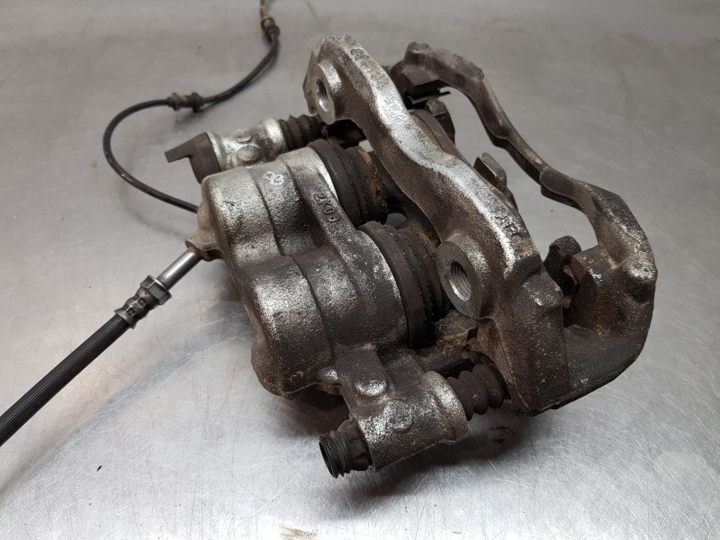 Recambio de pinza freno delantera derecha para mercedes sprinter iii furgón fwd 311 referencia OEM IAM A9104211001 C95104 