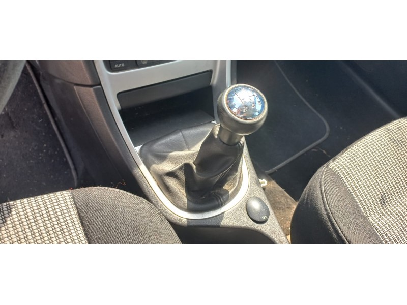 peugeot 307 berlina (s2) del año 2006