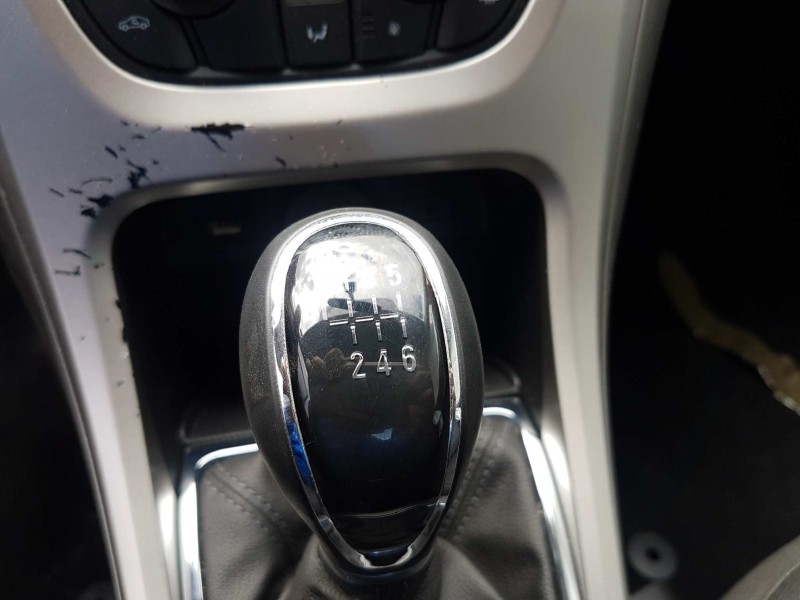 opel astra j lim. del año 2013