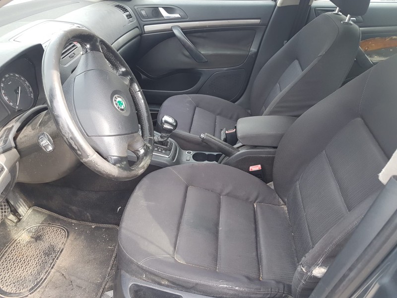 skoda octavia berlina (1z3) del año 2005