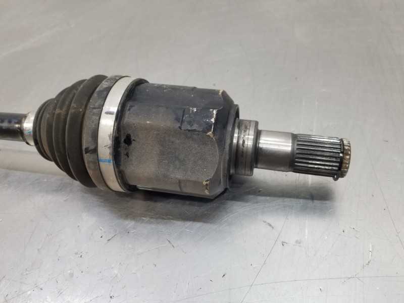 Recambio de transmision delantera izquierda para hyundai tucson tecno sky referencia OEM IAM 49500N7210  