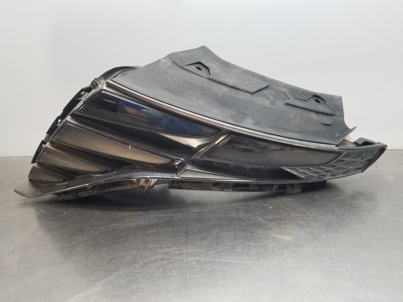 Recambio de piloto delantero izquierdo para hyundai tucson tecno sky referencia OEM IAM 92207N7100  