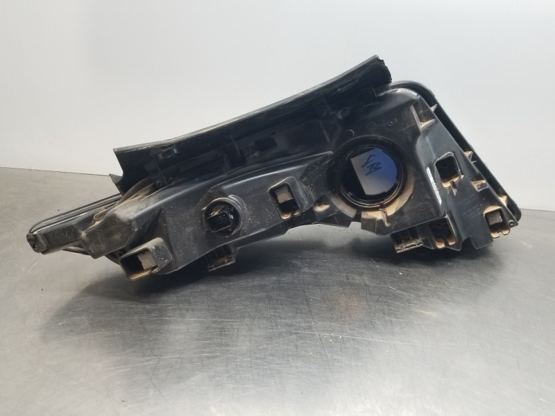 Recambio de piloto delantero izquierdo para hyundai tucson tecno sky referencia OEM IAM 92207N7100  