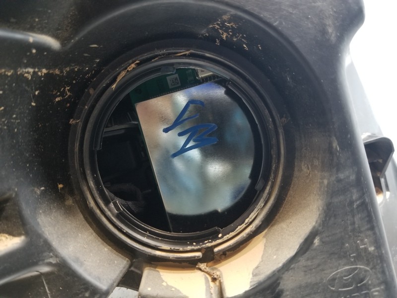 Recambio de piloto delantero izquierdo para hyundai tucson tecno sky referencia OEM IAM 92207N7100  