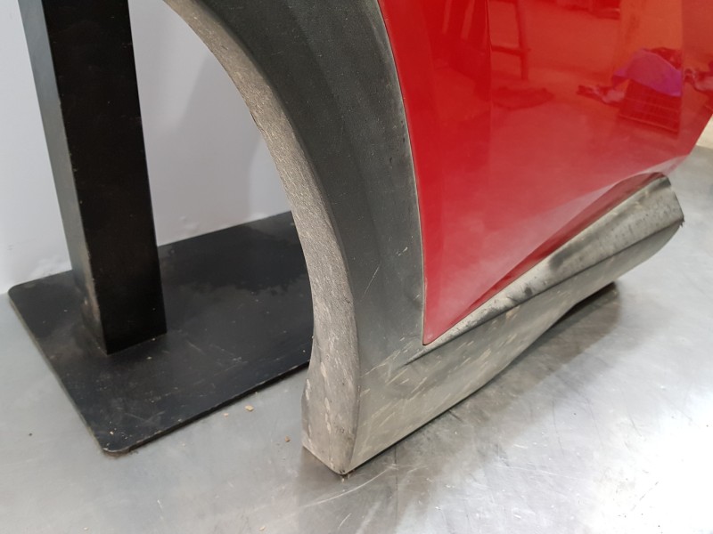 Recambio de puerta trasera derecha para hyundai tucson tecno sky referencia OEM IAM 77004N7005  