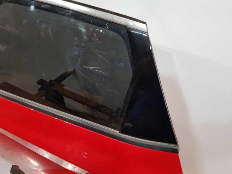 Recambio de puerta trasera izquierda para hyundai tucson tecno sky referencia OEM IAM 77003N7005  