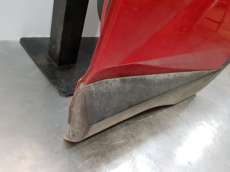 Recambio de puerta trasera izquierda para hyundai tucson tecno sky referencia OEM IAM 77003N7005  