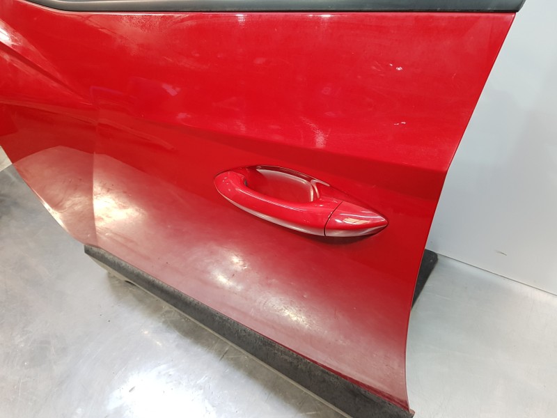 Recambio de puerta delantera izquierda para hyundai tucson tecno sky referencia OEM IAM 76003N7005  