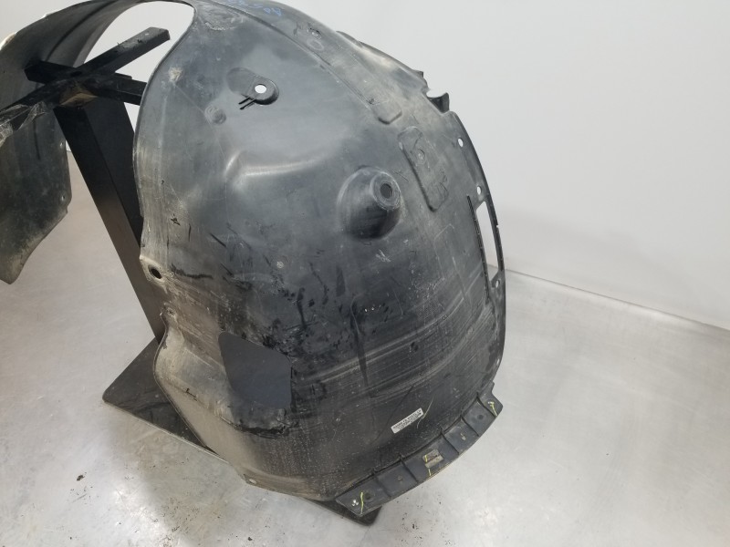 Recambio de paso rueda para hyundai tucson tecno sky referencia OEM IAM 86811N7000  