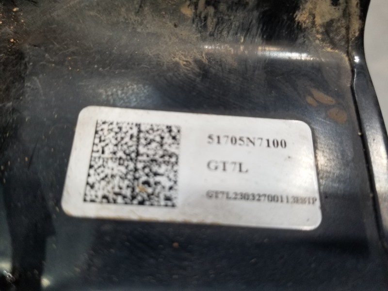 Recambio de mangueta delantera izquierda para hyundai tucson tecno sky referencia OEM IAM 51710N7000  