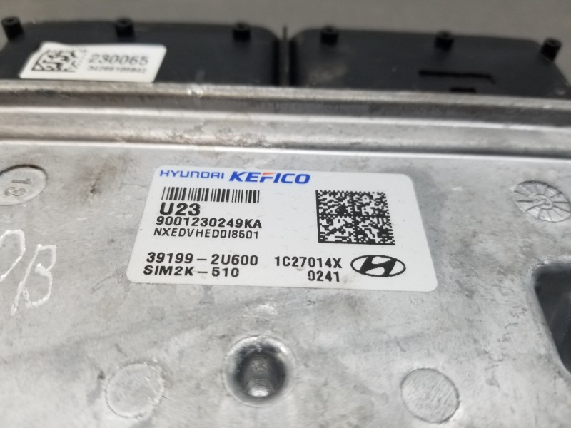 Recambio de centralita motor uce para hyundai tucson tecno sky referencia OEM IAM 391992U600  