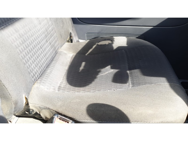 nissan cabstar 01.04  del año 2004