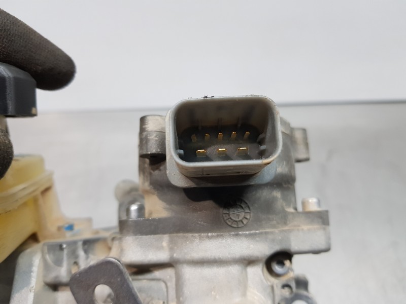 Recambio de bomba embrague para hyundai tucson tecno sky referencia OEM IAM 4147032800  