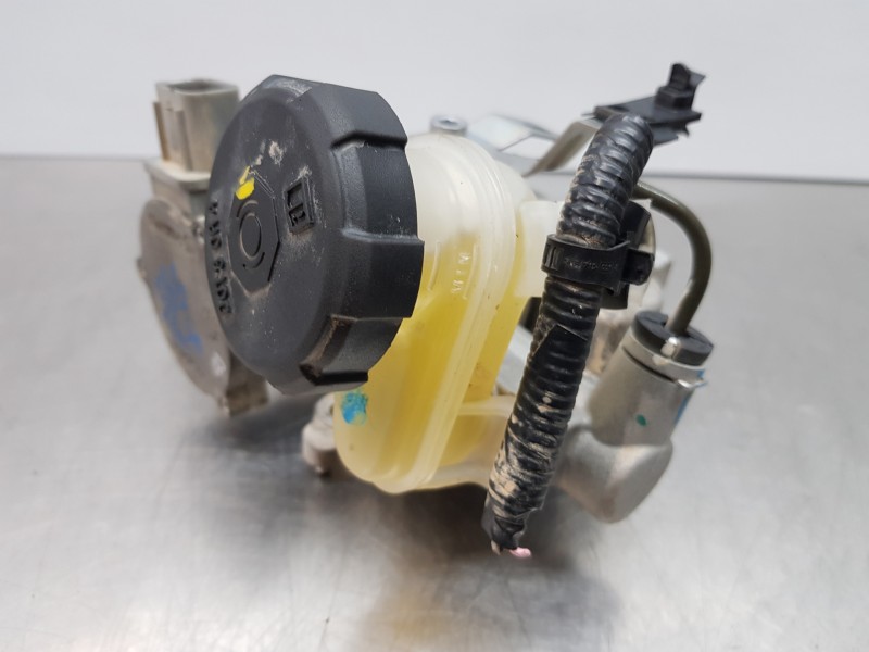 Recambio de bomba embrague para hyundai tucson tecno sky referencia OEM IAM 4147032800  