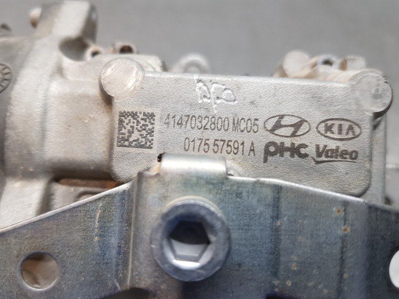 Recambio de bomba embrague para hyundai tucson tecno sky referencia OEM IAM 4147032800  