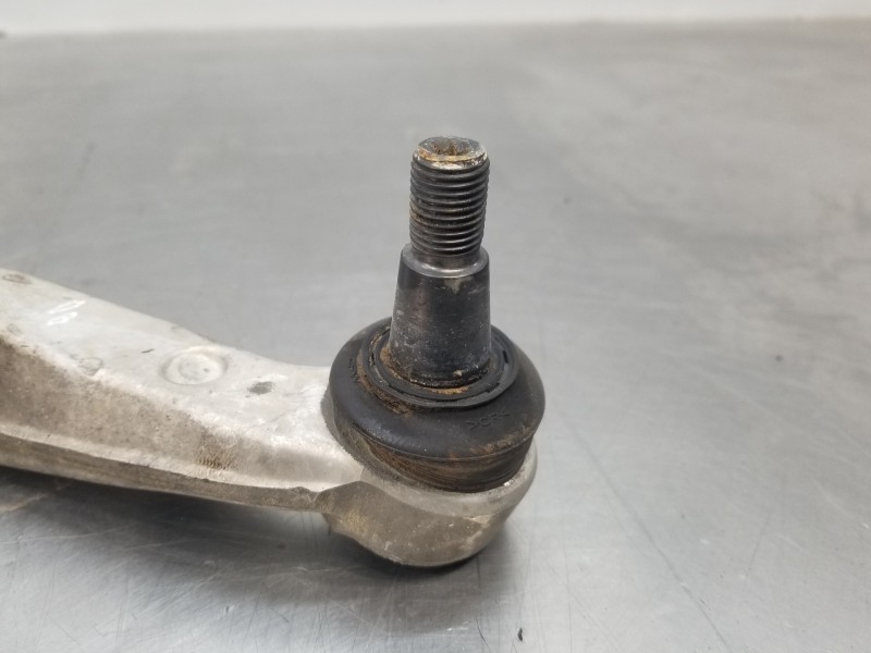 Recambio de brazo suspension inferior delantero izquierdo para audi a5 coupe (8t) essence referencia OEM IAM 8K0407693AF  