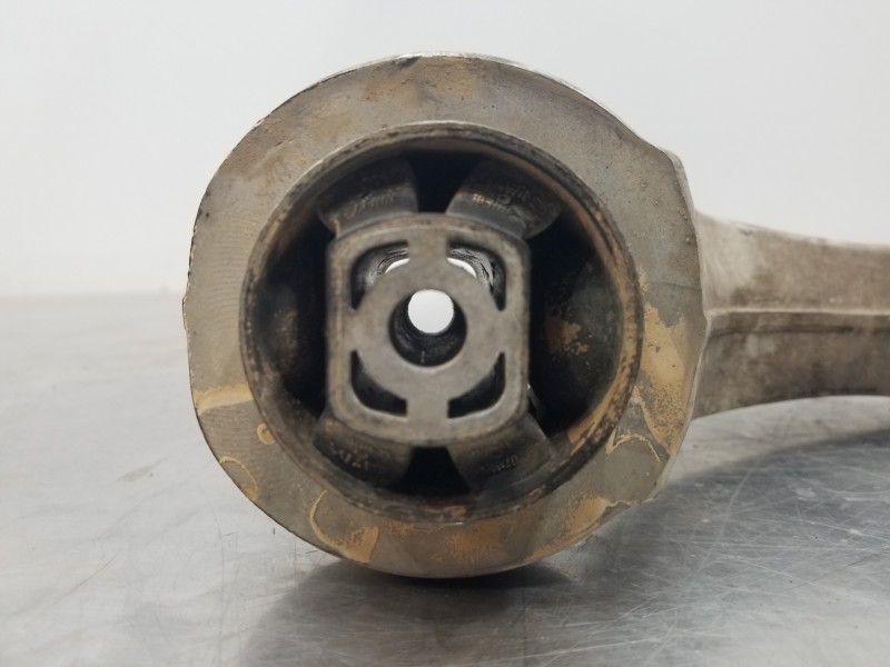 Recambio de brazo suspension inferior delantero izquierdo para audi a5 coupe (8t) essence referencia OEM IAM 8K0407693AF  