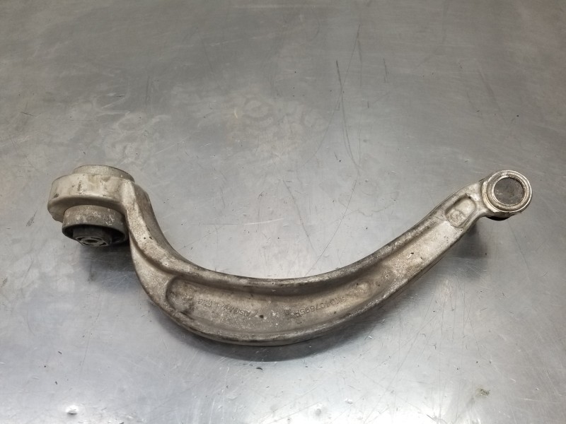 Recambio de brazo suspension inferior delantero izquierdo para audi a5 coupe (8t) essence referencia OEM IAM 8K0407693AF  