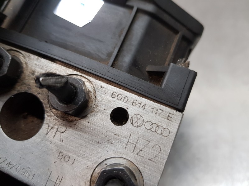 Recambio de abs para seat ibiza (6l1) sigma referencia OEM IAM 6Q0614117E 0265800003 0265222006