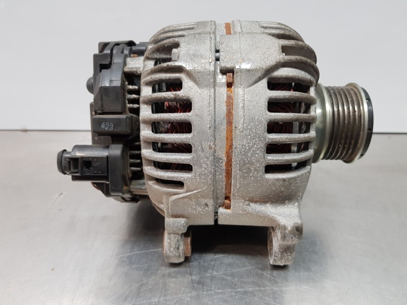 Recambio de alternador para volkswagen caddy ocio furgón referencia OEM IAM 03L903023 0124525187 
