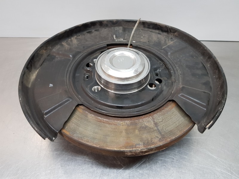 Recambio de mangueta trasera izquierda para mercedes sprinter iii furgón fwd 311 referencia OEM IAM A9103560000  