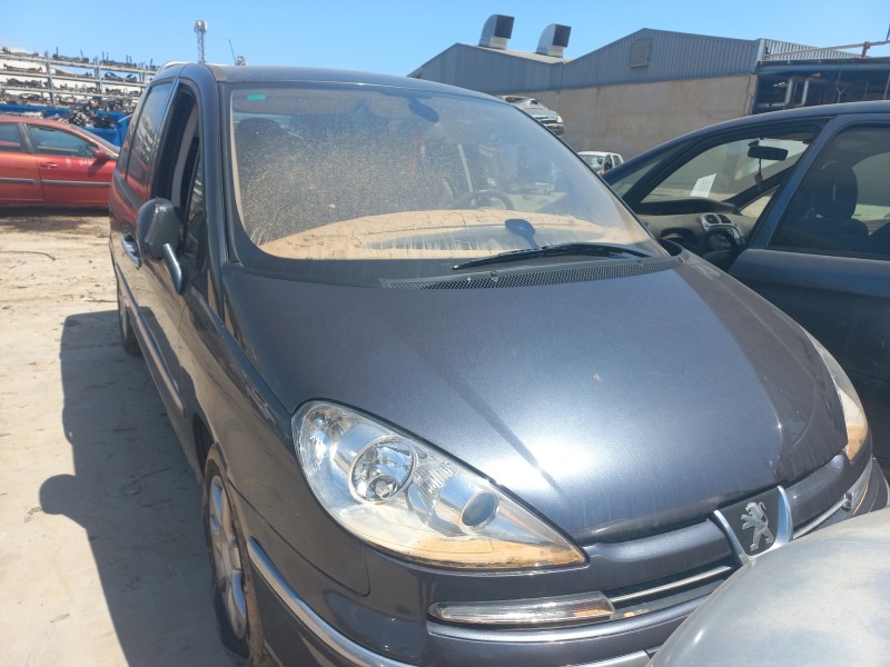 peugeot 807 del año 2010