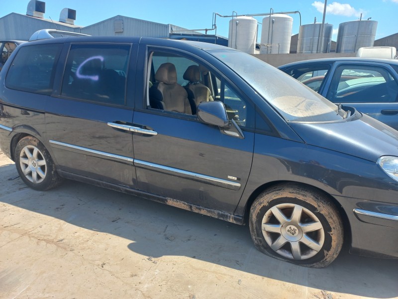 peugeot 807 del año 2010