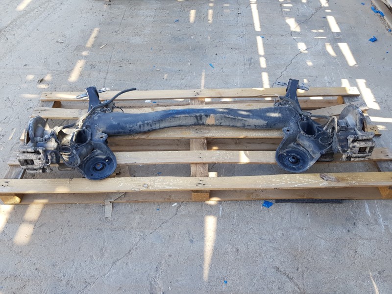 Recambio de puente trasero para citroen c4 picasso puretech referencia OEM IAM 1647872380 9827421280  Recambio de puente trasero para citroen c4 picasso puretech referencia OEM IAM 1647872380 9827421280