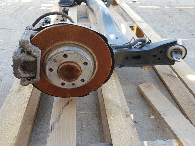 Recambio de puente trasero para citroen c4 picasso puretech referencia OEM IAM 1647872380 9827421280  Recambio de puente trasero para citroen c4 picasso puretech referencia OEM IAM 1647872380 9827421280