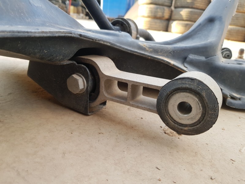 Recambio de puente delantero para fiat 500 sport referencia OEM IAM 52064531 50710290 