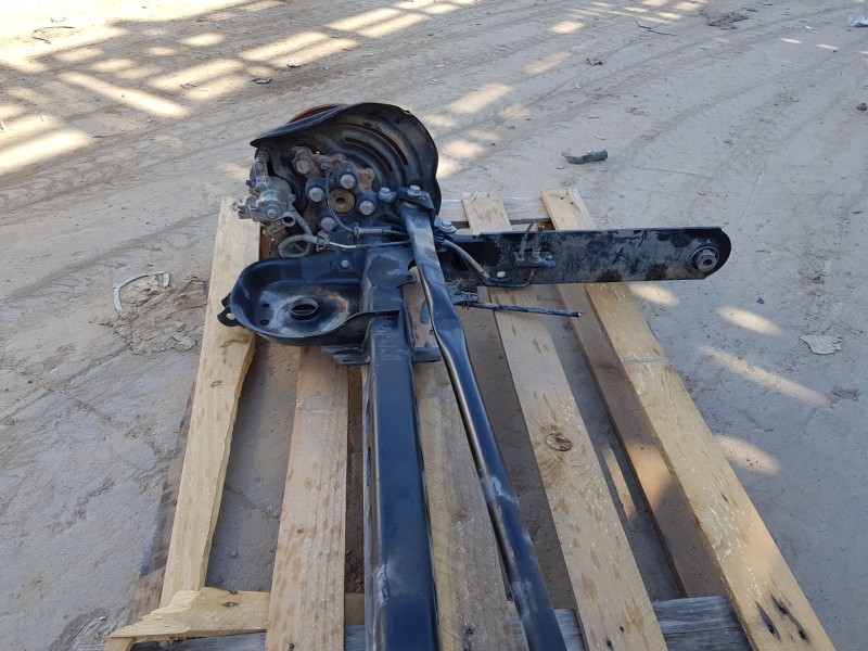 Recambio de puente trasero para opel vivaro b kasten/combi furgón referencia OEM IAM 93458081  