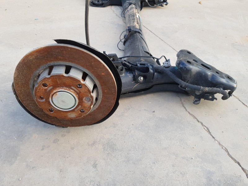 Recambio de puente trasero para opel mokka gs line referencia OEM IAM 1642991780  