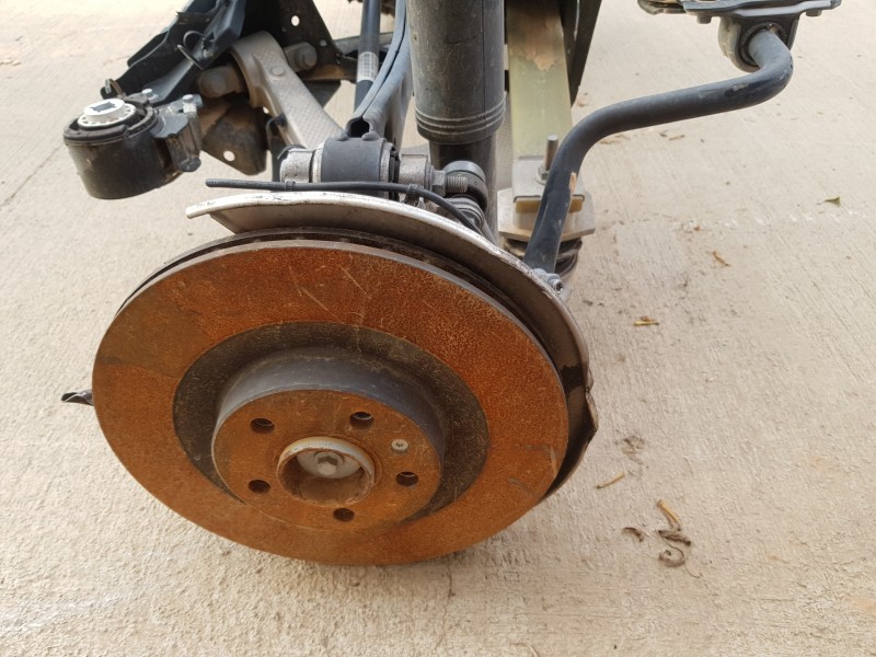 Recambio de puente trasero para volvo xc60 hybrid referencia OEM IAM 32331540 32336254 