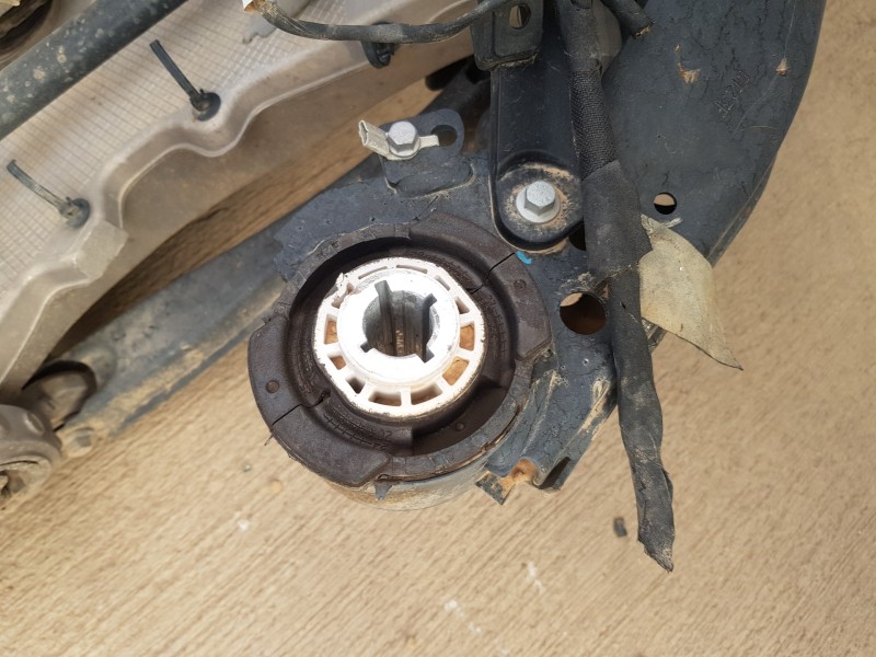 Recambio de puente trasero para volvo xc60 hybrid referencia OEM IAM 32331540 32336254 